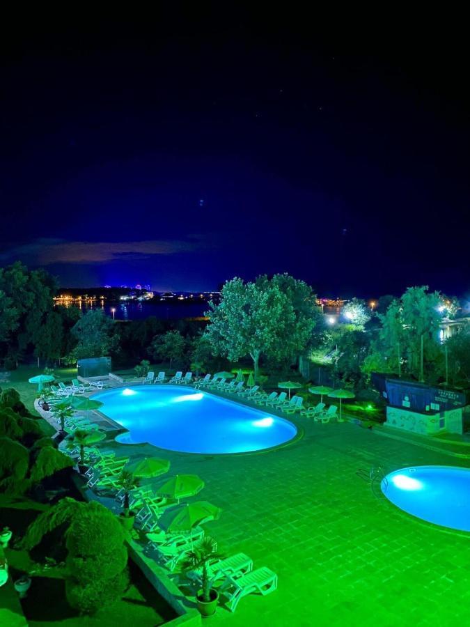 Complex Tismana 3* All Inclusive Jupiter Bagian luar foto