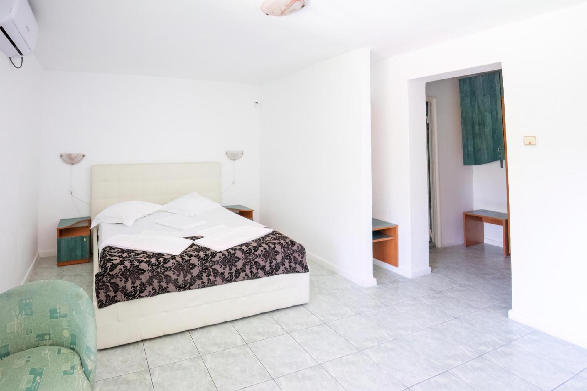 Complex Tismana 3* All Inclusive Jupiter Bagian luar foto