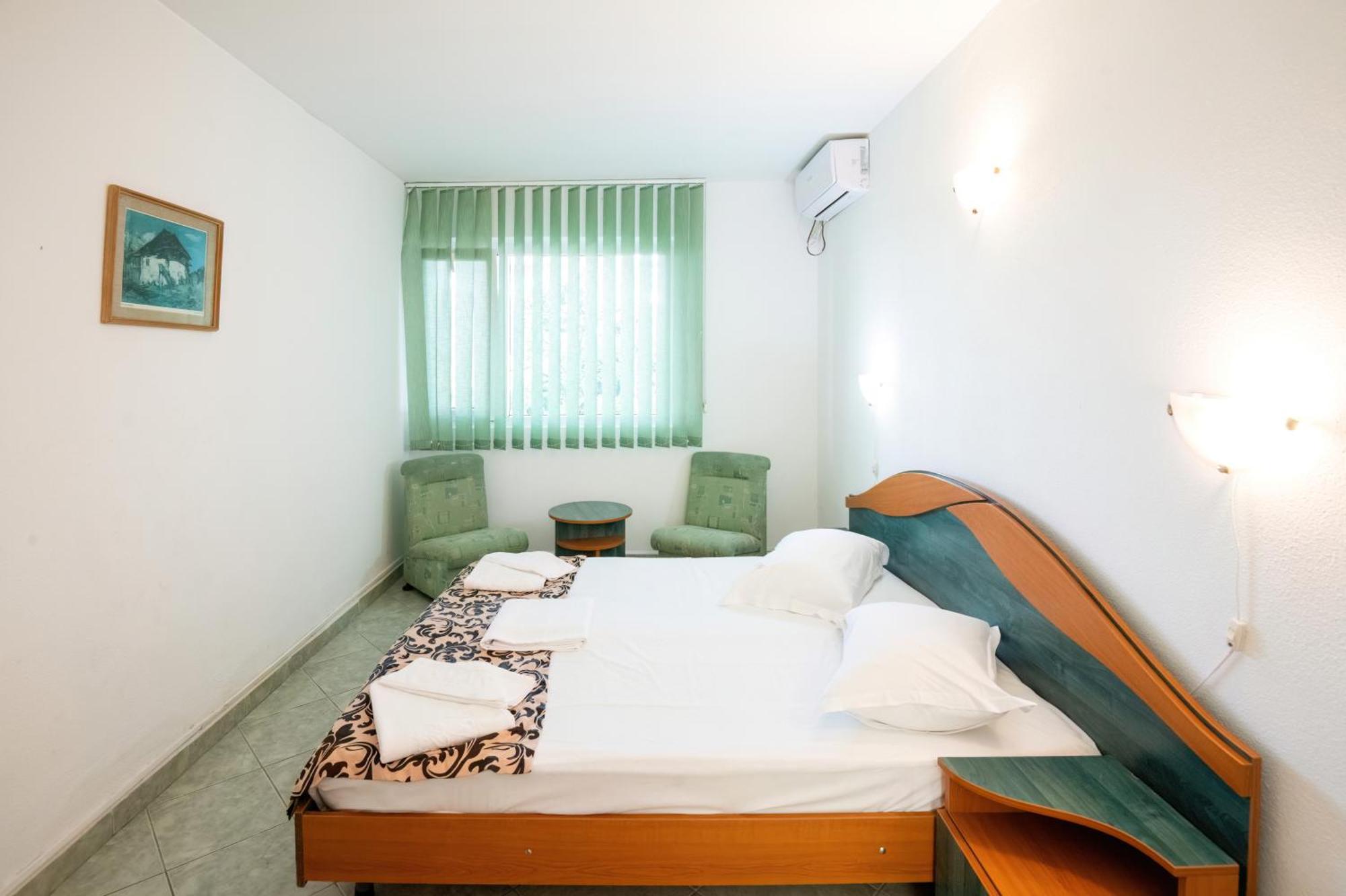 Complex Tismana 3* All Inclusive Jupiter Bagian luar foto